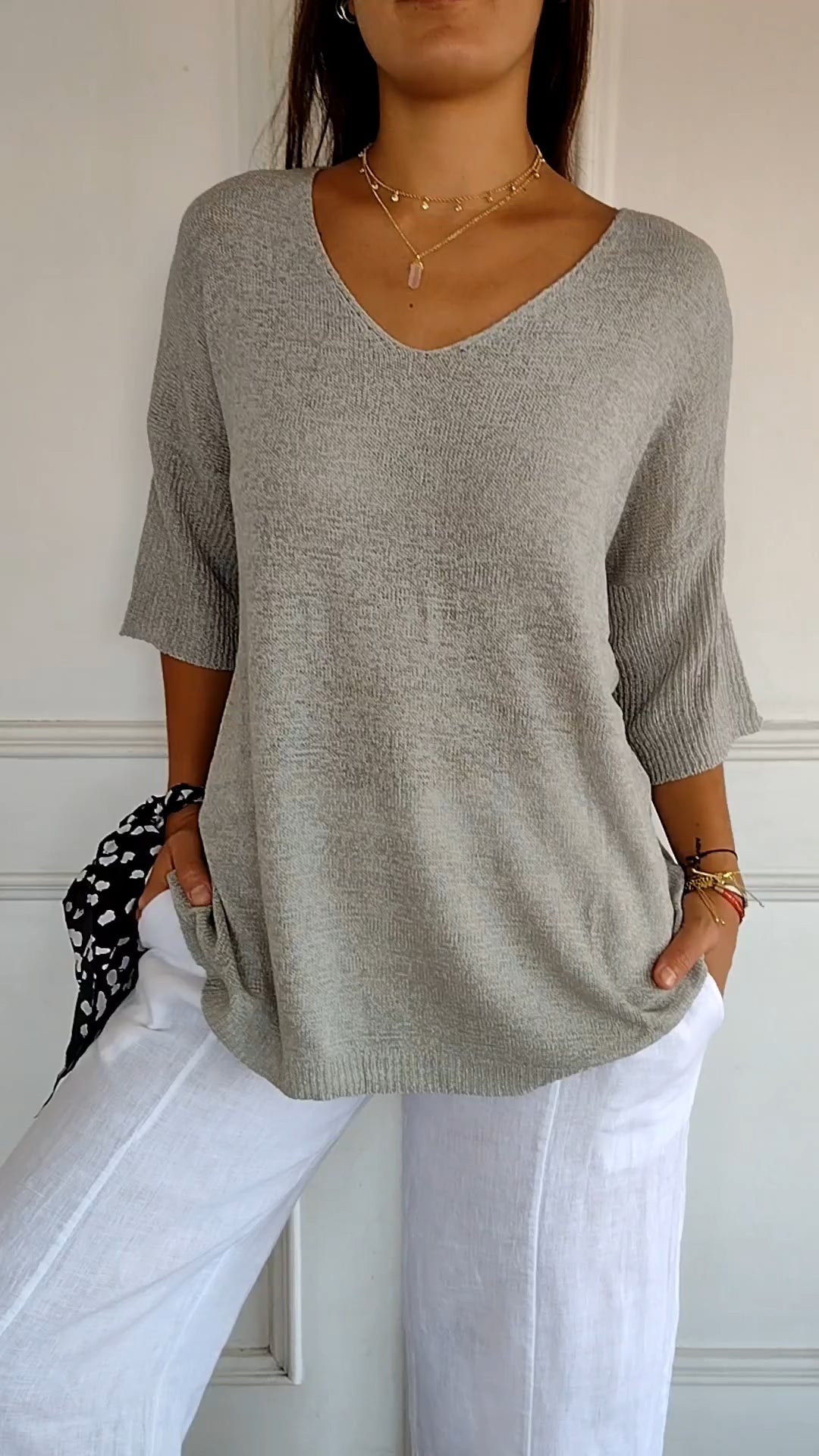 Anna™ | V-Neck Knit Top