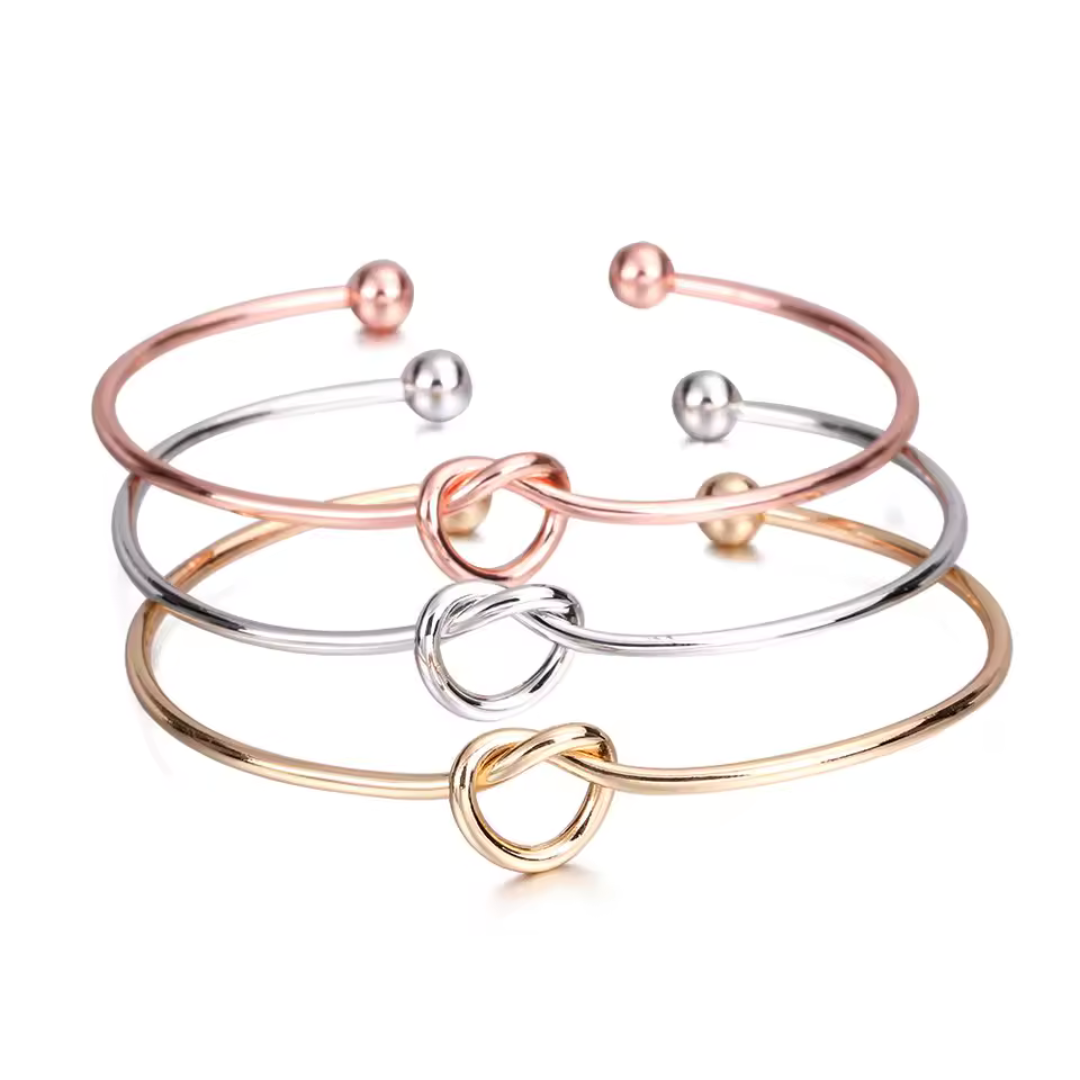 Evelyn™ | Minimalist Knot Bangle