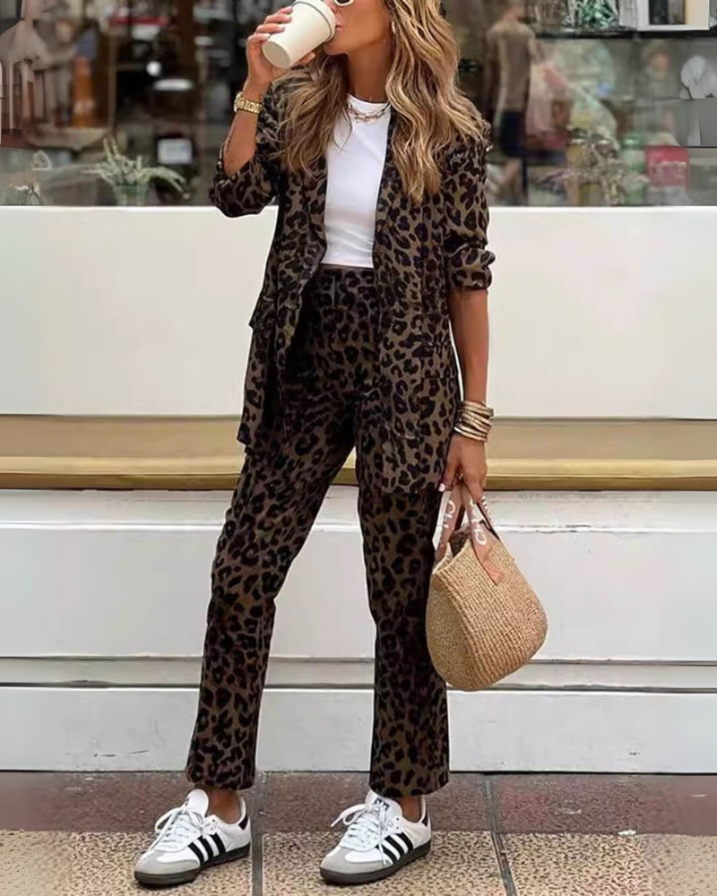 ARILA – Leopard Print Blazer & Trousers Set