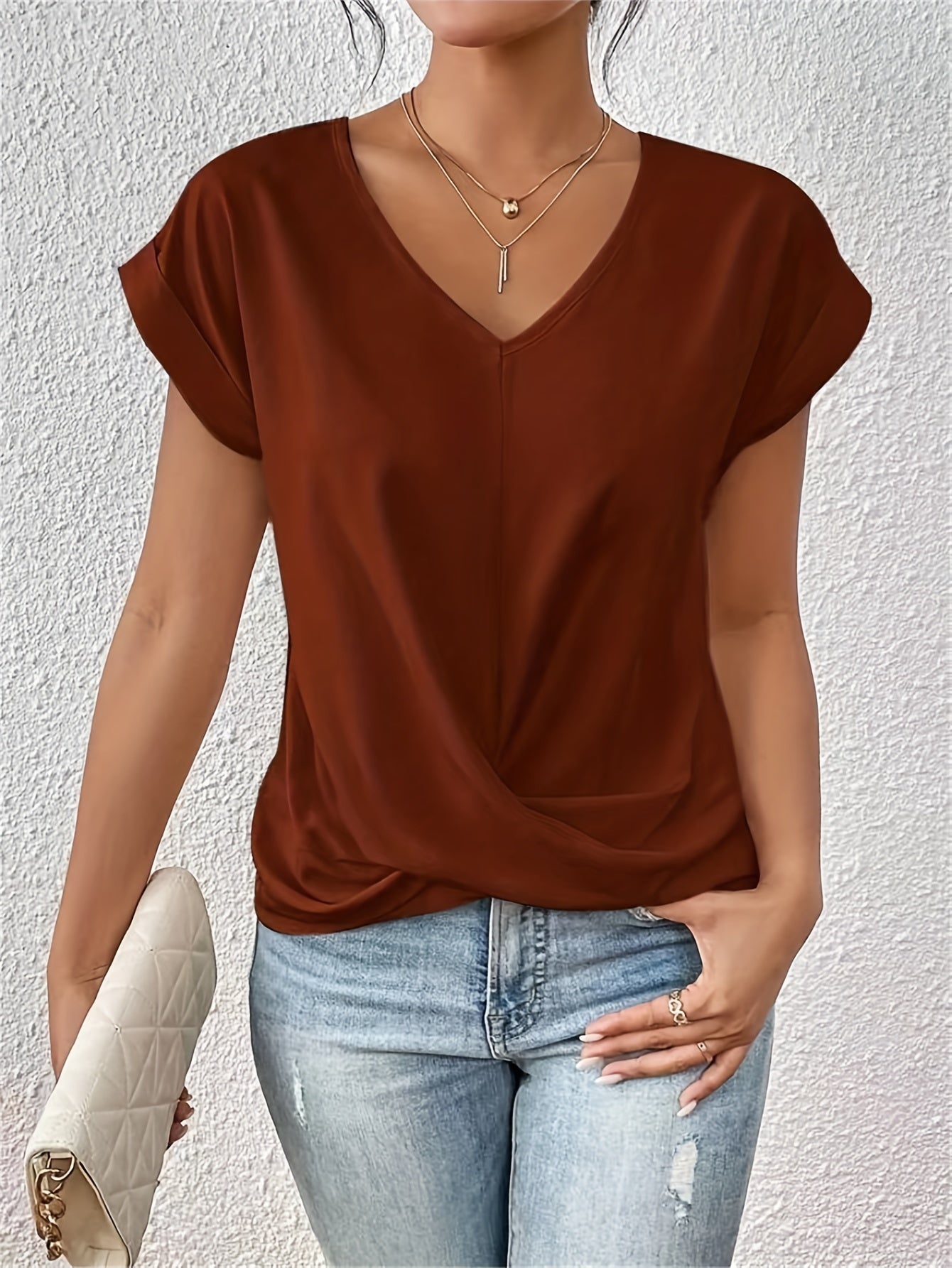 Cleo - Casual T-Shirt with Sweetheart Neckline