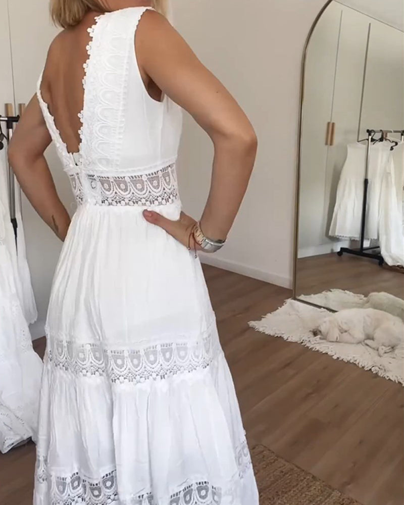 Kim | Lace Dress with V-Neckline (Almost Sold Out)