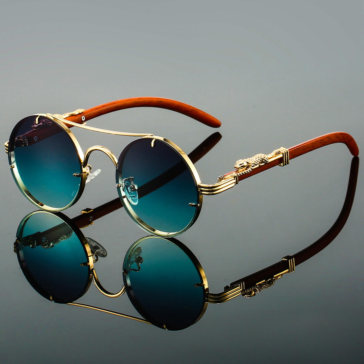 Regal Claw – Bold Gold Round Sunglasses (1+1 FREE)