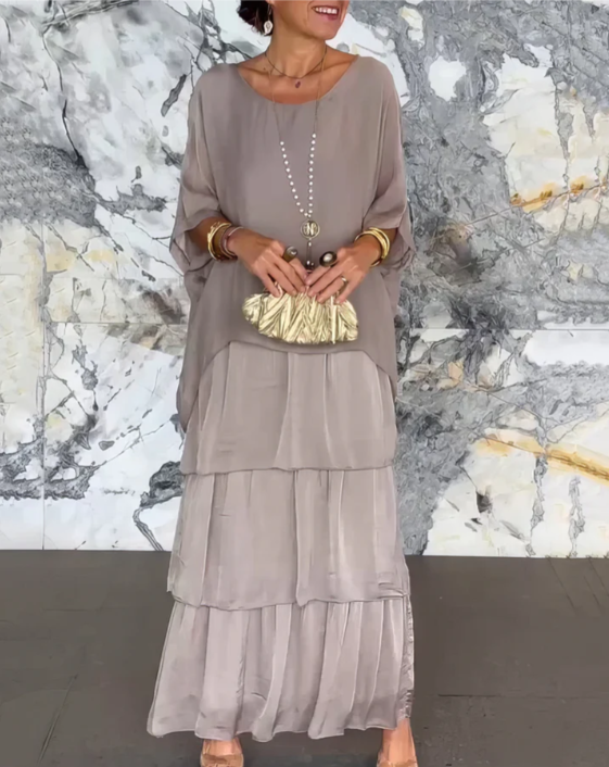 Caroline™ | Flowy Round-Neck Maxi Dress