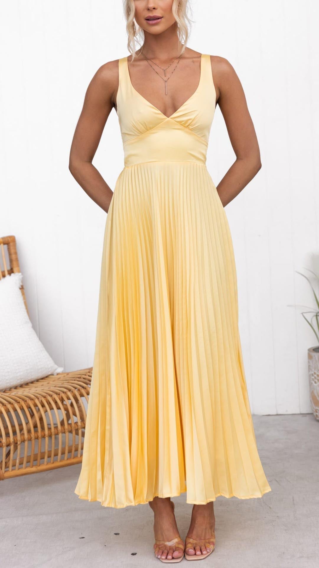Abby – Yellow Pleated V-Neck Maxi Dress