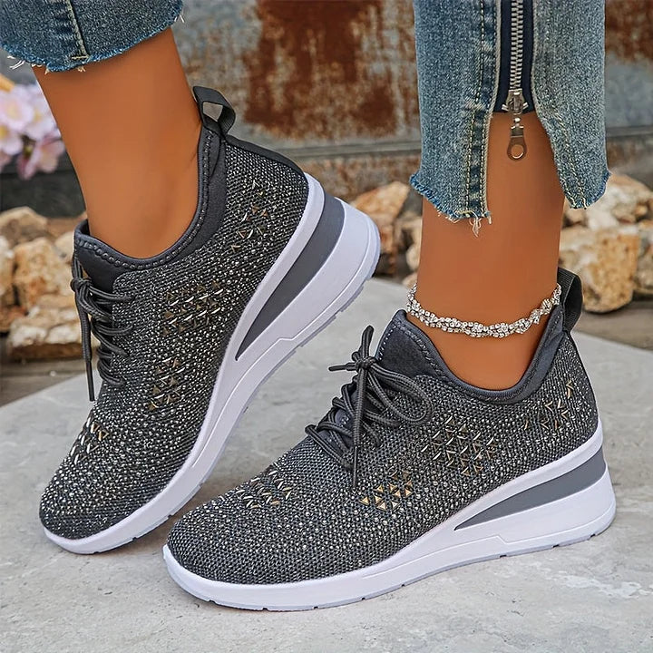 Sarah - Fashionable Orthopedic Sneakers
