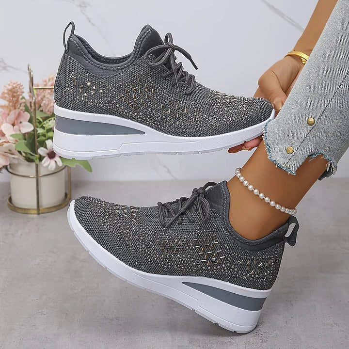 Sarah - Fashionable Orthopedic Sneakers