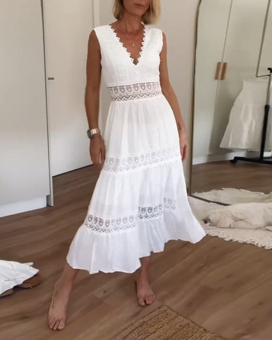 Kim | Lace Dress with V-Neckline (Almost Sold Out)